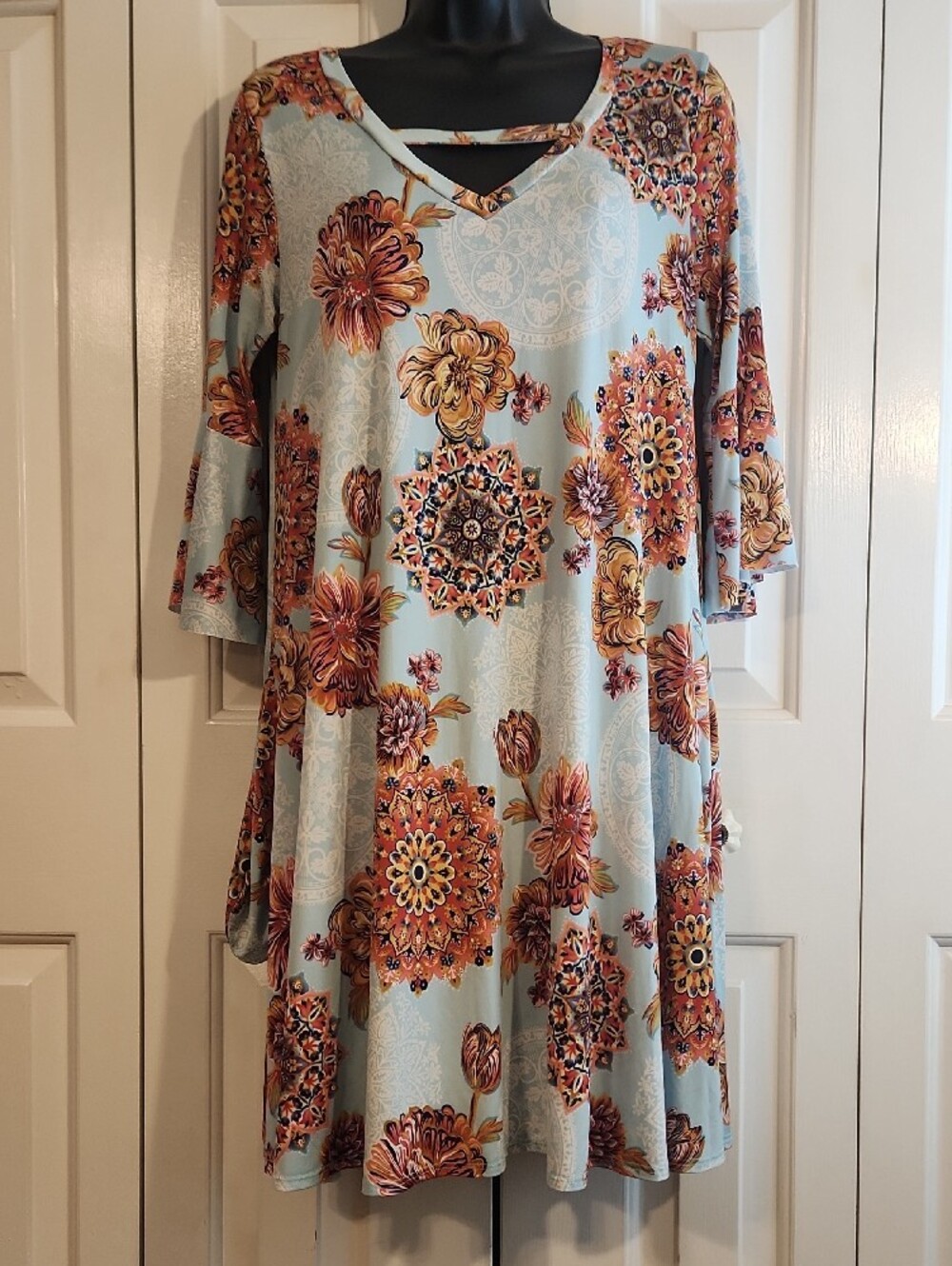 Floral Medallion Swing Dress in Light Blue - Women's Size Medium